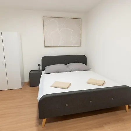 Center - Modern For 2