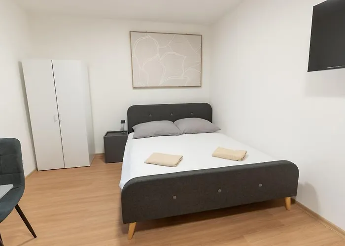 Center - Modern For 2